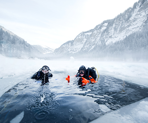 La plongée sous glace, sensations garanties