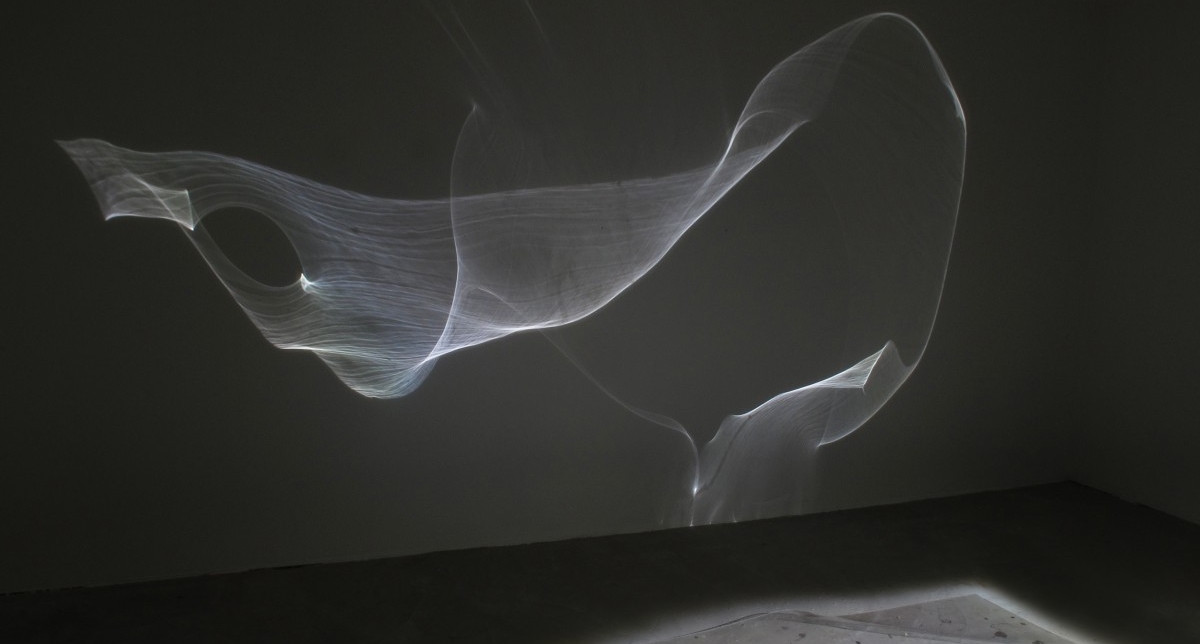 Oeuvre en noir et blanc tirée de l'exposition de l'artiste Caroline Tapernoux