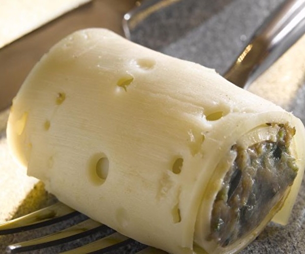 Cannelloni de Tomme de Savoie farci au caviar d'aubergines