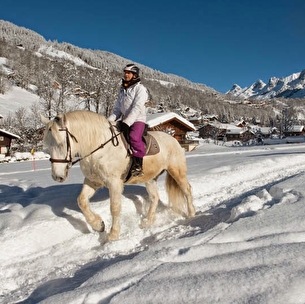 Balade à cheval sur neige
