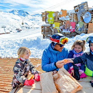 Ski_famille_au_Friendly_Natural_Park-Infonews-30334-1200px