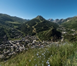 Valloire village
