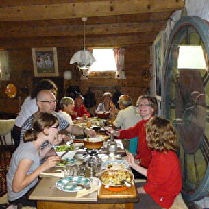 Randonnée nocturne, fondue ou tartiflette en chalet d'alpage