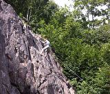 Escalade sur rocher naturel