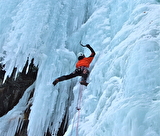 Cascade de glace - Guides du Champsaur Valgaudemar