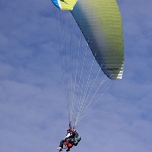 Vol en parapente : vol de vallée après midi - soir