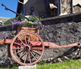 Ancienne charette à Saint Sorlin d'Arves