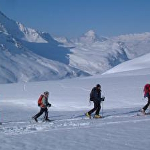 Initiation au ski de randonnée avec les guides de haute montagne