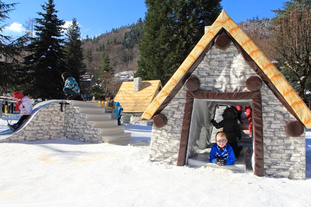 Des stations tout-petits friendly ! - France Montagnes - Site Officiel des  Stations de Ski en France