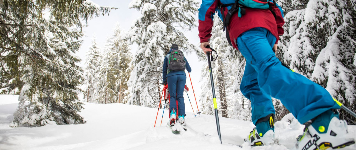 Comment choisir ses piolets pour la montagne, le ski et l
